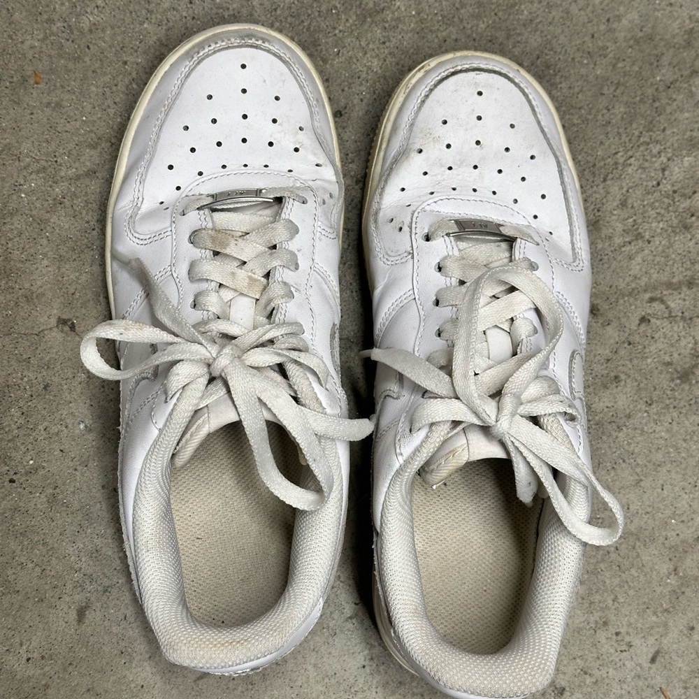 NIKE | Air Force One White Sneakers Size W7